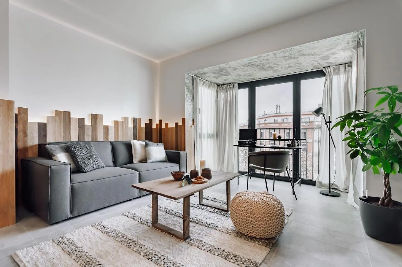 Taull - 3 Bedrooms In Eixample Esquerra Barcelona
